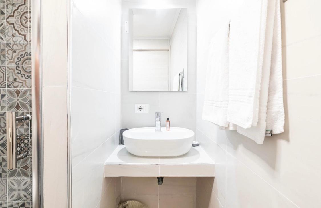 Relais Borbonico Apartment Naples Luaran gambar